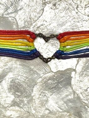 🌈1/$6 with any bundle🌈 One Rainbow Multistrand Cord/Metal Heart Bracelet, twist